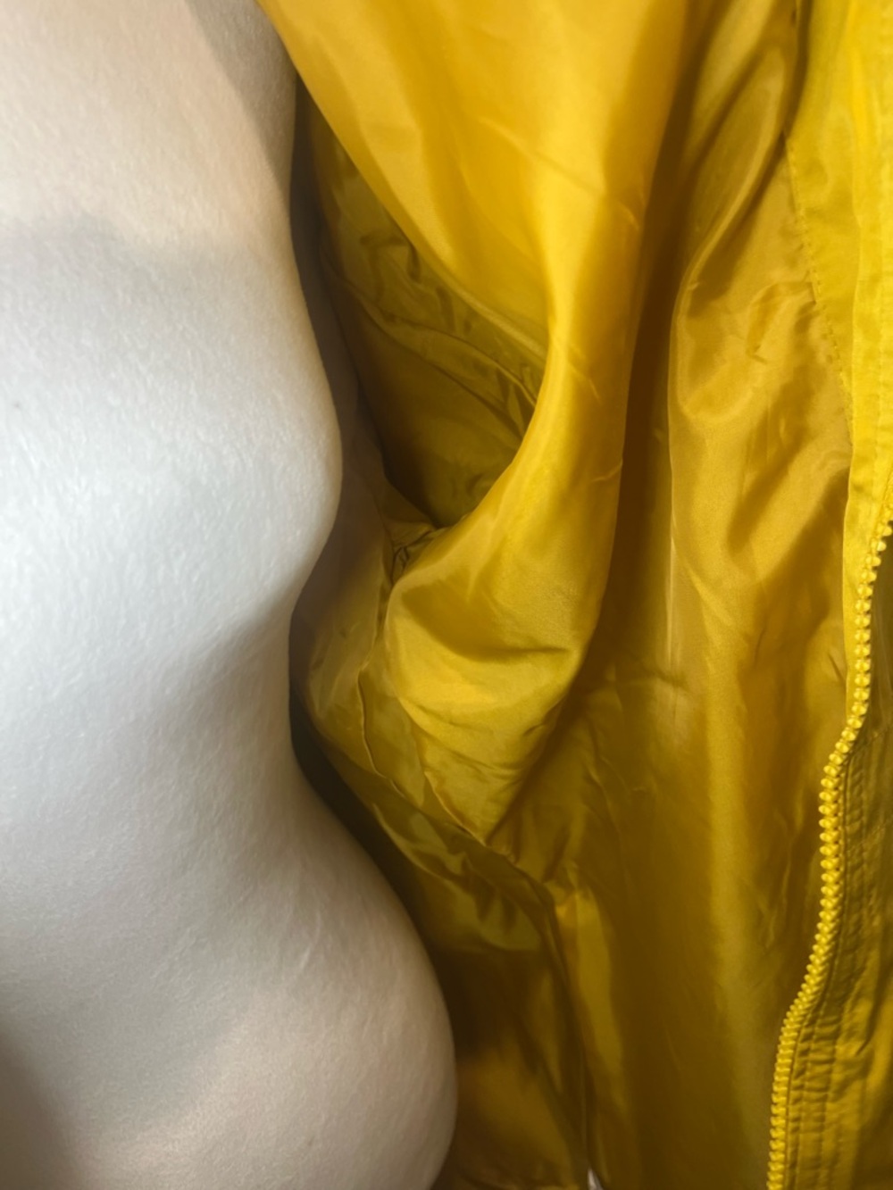 Women’s Mustard Yellow Hooded Rain Jacket -Lightweight Size Large - Picture 10 of 11
